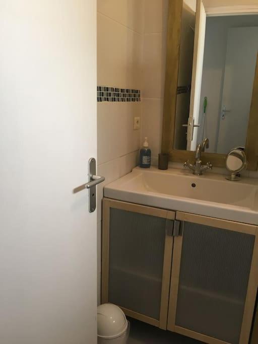 Cosy Large Appartement 20 Minutes Downtown Paris Villejuif Eksteriør billede